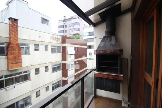 Sacada de apartamento à venda com 2 quartos, 65m² em Petrópolis, Porto Alegre
