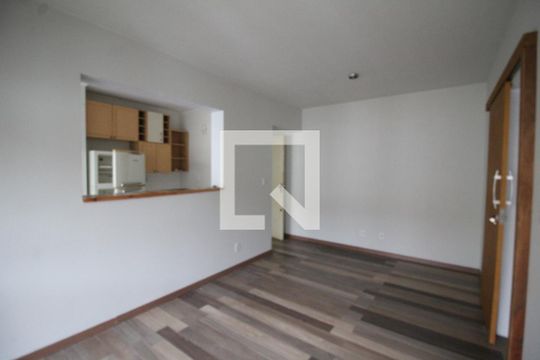 Sala de apartamento à venda com 2 quartos, 65m² em Petrópolis, Porto Alegre