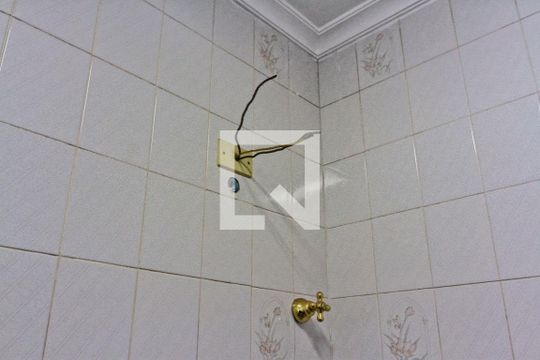Casa 2 - Banheiro da Suíte de casa à venda com 8 quartos, 344m² em Parque Sao Luis, São Paulo