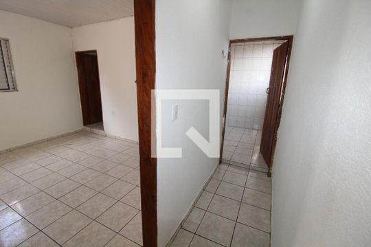 Corredor de casa para alugar com 1 quarto, 49m² em Vila Industrial, São Paulo