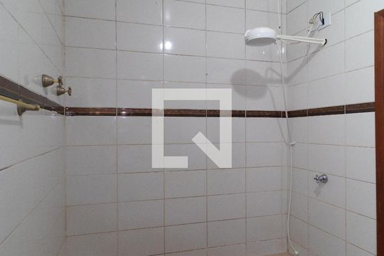Banheiro da Suíte de casa à venda com 3 quartos, 273m² em Parque Alto Taquaral, Campinas