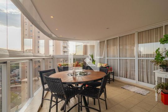 Varanda 2 da Sala de apartamento à venda com 4 quartos, 250m² em Vila Suzana, São Paulo