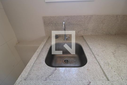 Pia da lavanderia de apartamento à venda com 1 quarto, 34m² em Jardim Taquaral, São Paulo