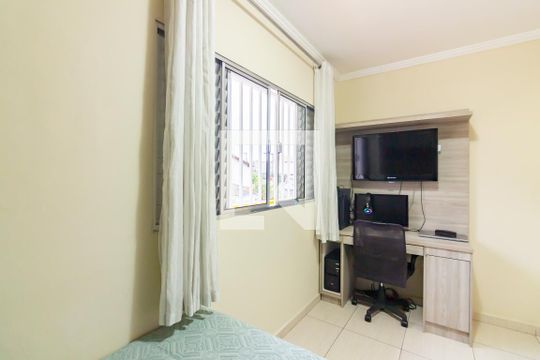 Quarto 2 de casa à venda com 4 quartos, 220m² em Padroeira, Osasco