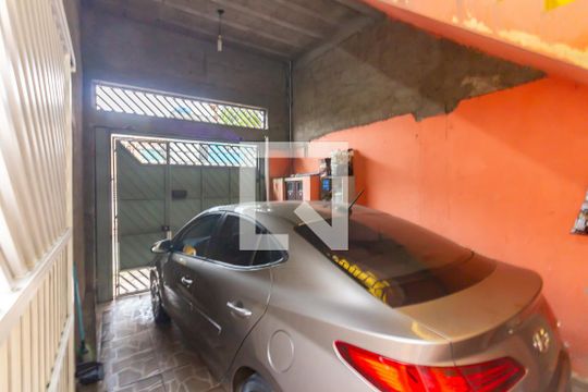 Garagem de casa à venda com 4 quartos, 220m² em Padroeira, Osasco