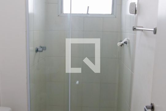 Banheiro de apartamento à venda com 2 quartos, 50m² em Padroeira, Osasco