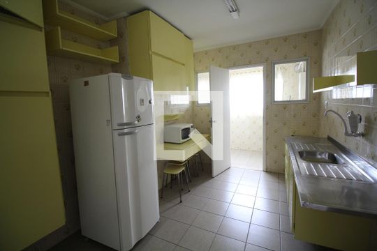 Cozinha de apartamento para alugar com 3 quartos, 105m² em Vila Mariana, São Paulo