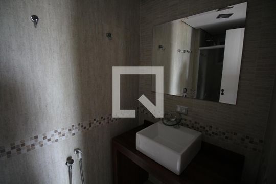 Banheiro da Suíte de apartamento para alugar com 3 quartos, 105m² em Vila Mariana, São Paulo