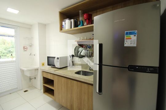 Cozinha de apartamento para alugar com 1 quarto, 68m² em Jacarepaguá, Rio de Janeiro
