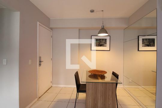 Sala de apartamento para alugar com 1 quarto, 68m² em Jacarepaguá, Rio de Janeiro
