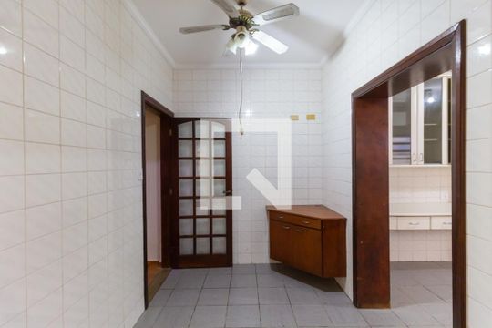 Cozinha  de casa para alugar com 4 quartos, 245m² em Ipiranga, São Paulo
