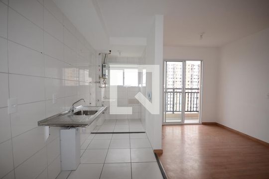 Cozinha de apartamento à venda com 2 quartos, 49m² em Irajá, Rio de Janeiro
