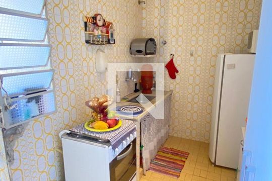 Cozinha de apartamento à venda com 2 quartos, 190m² em Santa Tereza, Belo Horizonte