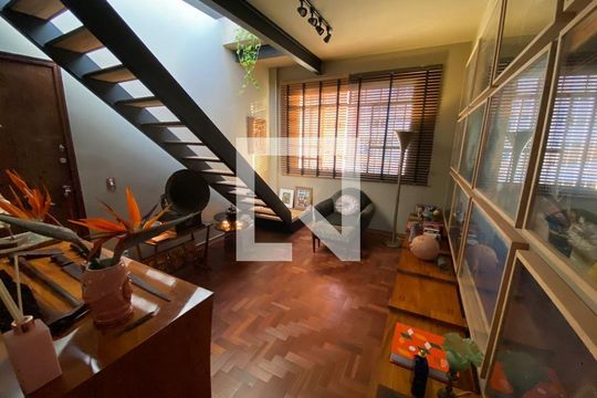Sala de apartamento à venda com 2 quartos, 190m² em Santa Tereza, Belo Horizonte