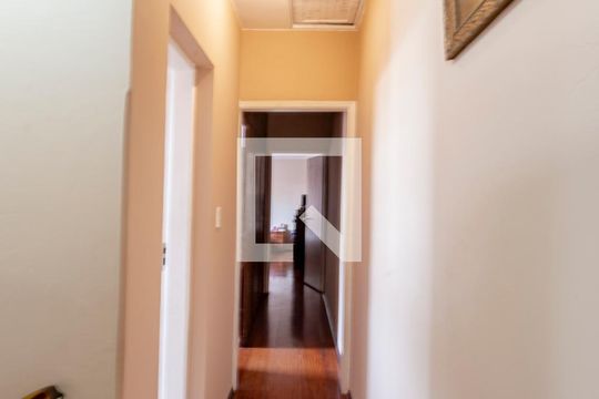 Corredor de casa à venda com 3 quartos, 173m² em Sacomã, São Paulo
