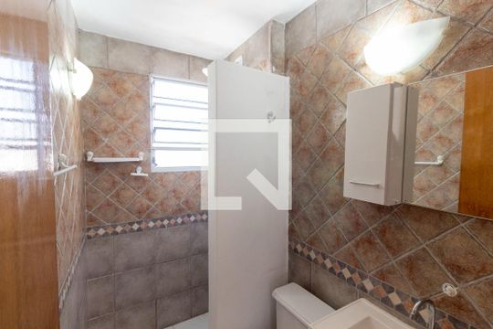 Banheiro de apartamento para alugar com 2 quartos, 55m² em Vila Robertina, São Paulo