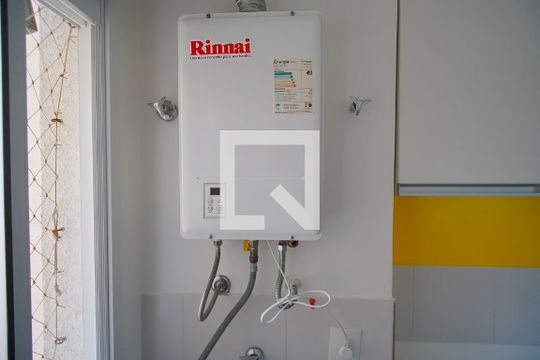 Cozinha de apartamento à venda com 3 quartos, 70m² em Jardim Carvalho, Porto Alegre