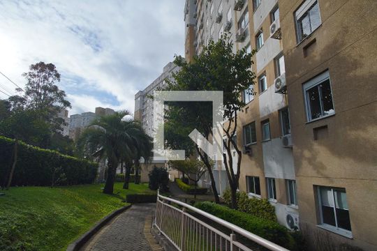 Fachada do bloco de apartamento à venda com 3 quartos, 70m² em Jardim Carvalho, Porto Alegre