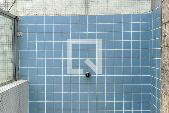 Área comum - ducha de apartamento para alugar com 3 quartos, 140m² em Jardim Astúrias, Guarujá