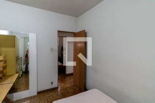 Quarto 2 de casa à venda com 3 quartos, 250m² em Caiçaras, Belo Horizonte