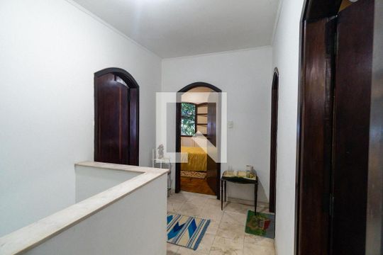 Hall de casa para alugar com 5 quartos, 340m² em Jardim Prudência, São Paulo