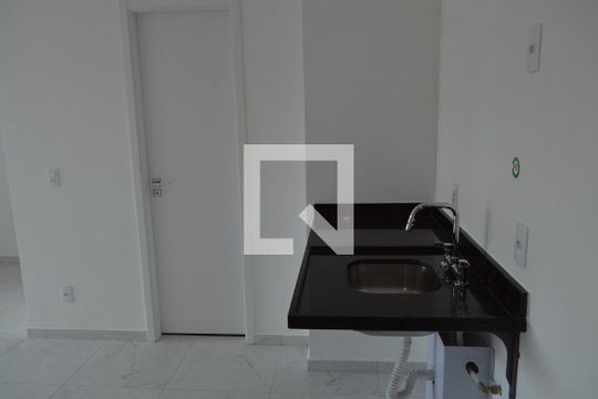 Cozinha de kitnet/studio à venda com 1 quarto, 30m² em Jardim Independência, São Paulo