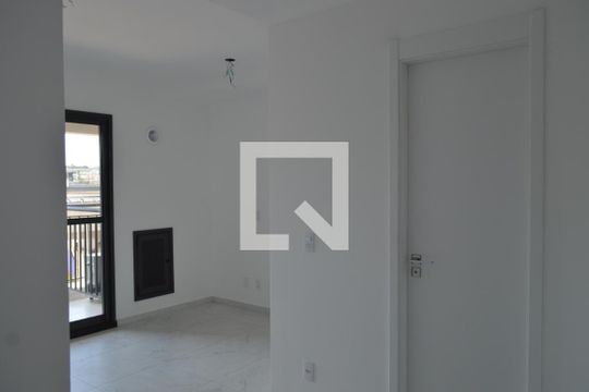 Sala de kitnet/studio à venda com 1 quarto, 30m² em Jardim Independência, São Paulo