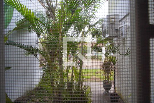 Quarto Suíte de casa para alugar com 3 quartos, 215m² em Jardim Planalto, Porto Alegre