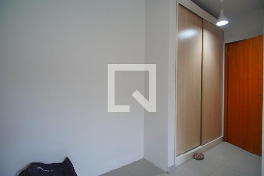 Quarto 1 de casa para alugar com 3 quartos, 215m² em Jardim Planalto, Porto Alegre
