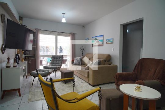 Casa para alugar com 3 quartos, 215m² em Jardim Planalto, Porto Alegre