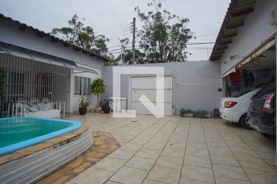 Área comum de casa para alugar com 3 quartos, 215m² em Jardim Planalto, Porto Alegre