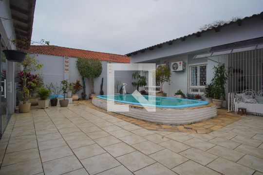 Área comum de casa para alugar com 3 quartos, 215m² em Jardim Planalto, Porto Alegre