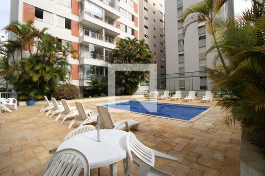 Área comum - Piscina  de apartamento para alugar com 3 quartos, 89m² em Perdizes, São Paulo
