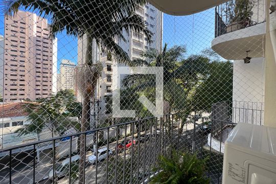 Sacada de apartamento para alugar com 2 quartos, 70m² em Indianópolis, São Paulo