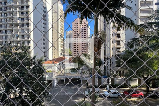 Vista de apartamento para alugar com 2 quartos, 70m² em Indianópolis, São Paulo