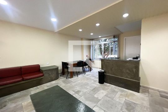 Hall de apartamento para alugar com 2 quartos, 70m² em Indianópolis, São Paulo