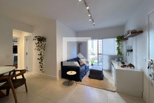 Apartamento para alugar com 2 quartos, 70m² em Indianópolis, São Paulo