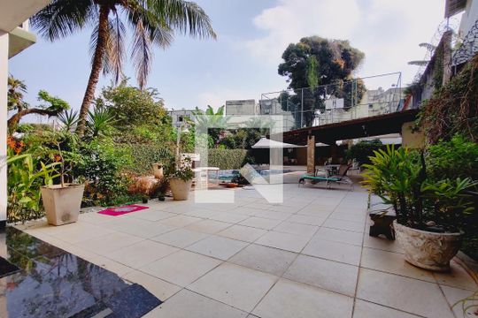 Quintal de casa à venda com 5 quartos, 1235m² em Freguesia de Jacarepaguá, Rio de Janeiro
