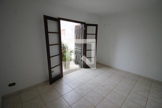 Quarto 1 - Suíte de casa à venda com 3 quartos, 200m² em Vila Santo Estevão, São Paulo