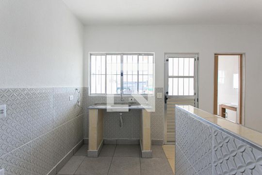 Cozinha de casa para alugar com 2 quartos, 90m² em Vila Esperança, São Paulo