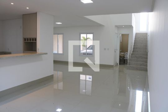 Sala de Jantar de casa de condomínio para alugar com 4 quartos, 192m² em Jardim Mariliza, Goiânia