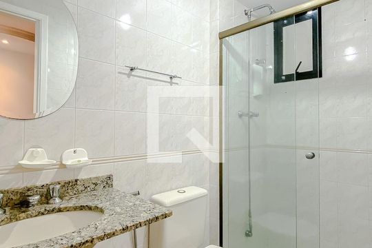 Banheiro da Suíte de apartamento para alugar com 3 quartos, 71m² em Alto da Mooca, São Paulo