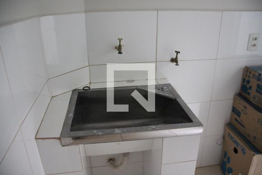 Área de Serviço de apartamento para alugar com 3 quartos, 64m² em Jardim Patrícia, Uberlândia