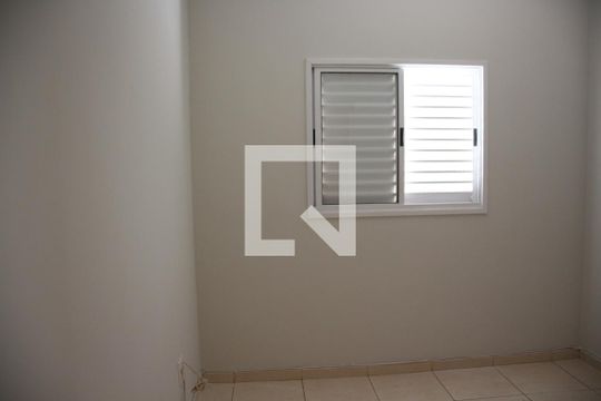 Sala de apartamento para alugar com 3 quartos, 64m² em Jardim Patrícia, Uberlândia