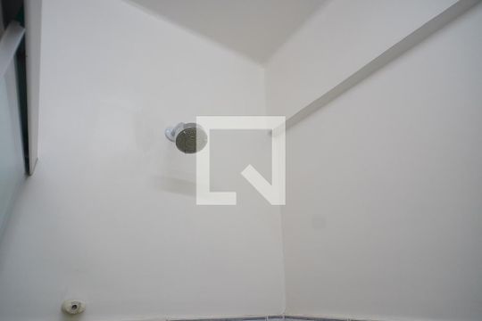 Banheiro  de apartamento para alugar com 2 quartos, 83m² em Rio Branco, Porto Alegre