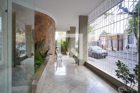 Área comum de apartamento para alugar com 2 quartos, 83m² em Rio Branco, Porto Alegre