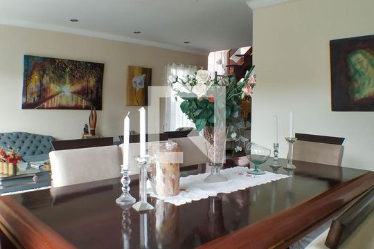 Sala 2 de casa à venda com 4 quartos, 277m² em Vila Progresso, Niterói