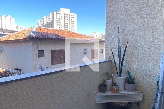 Sacada de apartamento à venda com 3 quartos, 69m² em Jardim Tupanci, Barueri