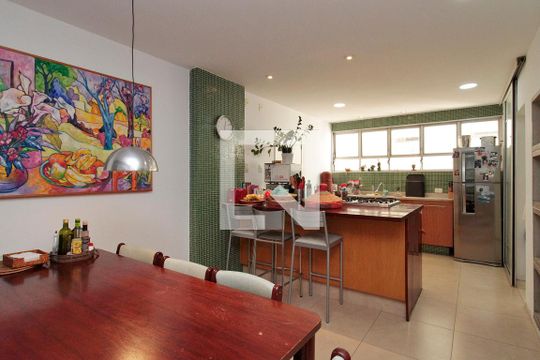 Cozinha de apartamento à venda com 3 quartos, 177m² em Higienópolis, São Paulo