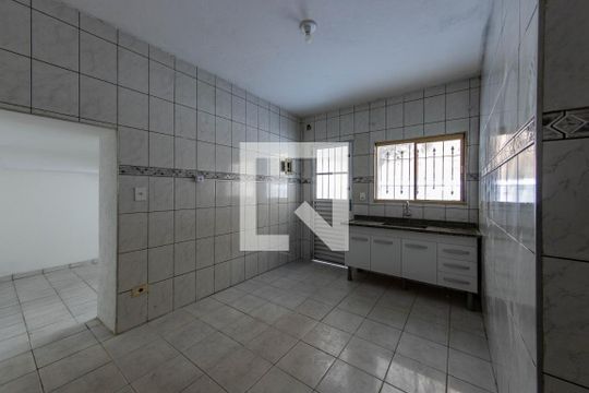 Cozinha de casa à venda com 2 quartos, 60m² em Vila Paulo Silas, São Paulo